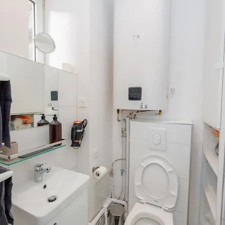 La Petite Escale - Gare De - Petite France - Commerces A Proximite