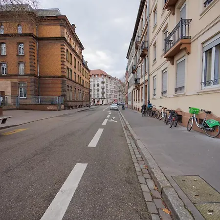 La Petite Escale - Gare De - Petite France - Commerces A Proximite