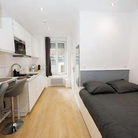 La Petite Escale - Gare De - Petite France - Commerces A Proximite