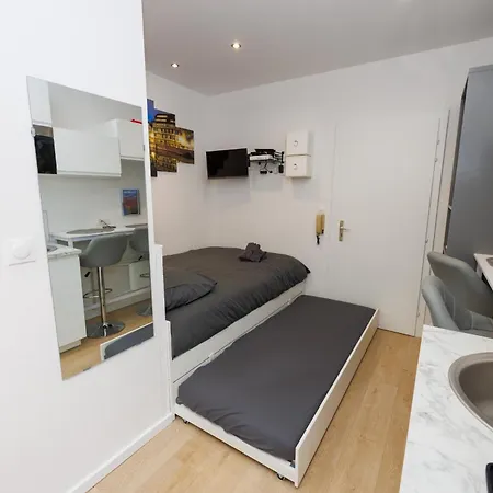 La Petite Escale - Gare De - Petite France - Commerces A Proximite * ストラスブール