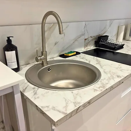 La Petite Escale - Gare De - Petite France - Commerces A Proximite ストラスブール