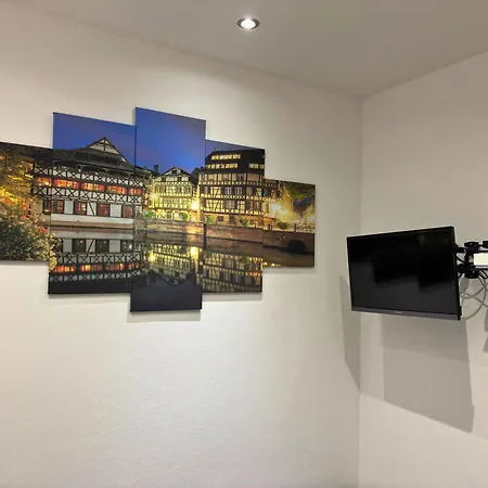 La Petite Escale - Gare De - Petite France - Commerces à Proximité * Strasbourg